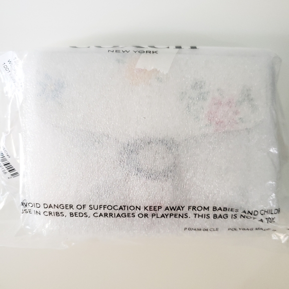 ❗SOLD❗❤Coach | Tabby Wallet in Chalk Wildflower - Picture 10 of 12